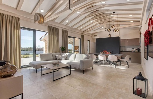 Visocane House | Gorgeous home in Visocane