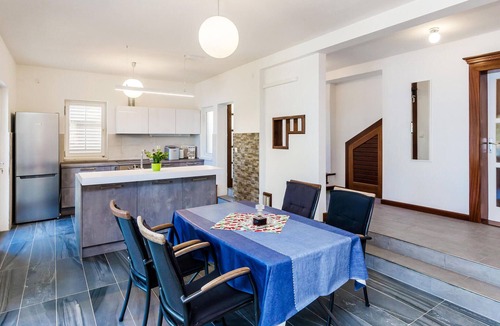 Zaton House | Gorgeous home in Zaton