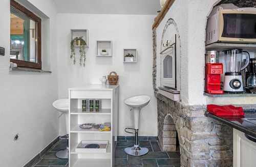 Zirje House | Gorgeous home in Zirje with WiFi