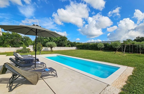 Prkacini House | Gorgeous home in Zminj