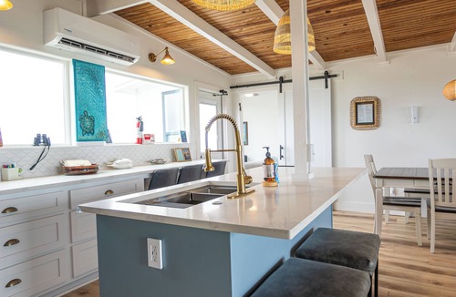 Cedar Lane House | Gorgeous Home on Sargent Beach & ICW! w/Screen Porch & Hot Tub