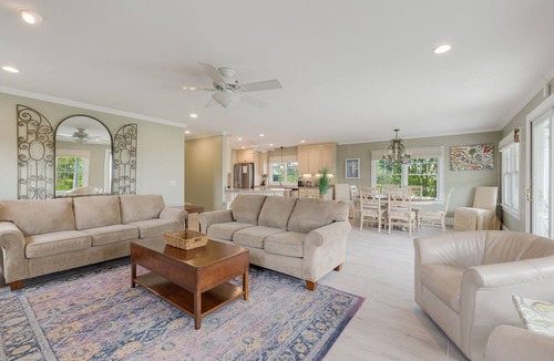 Northwest Harwich House | Gorgeous home sleeping 12 with ocean views