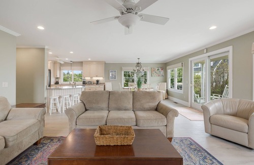 Northwest Harwich House | Gorgeous home sleeping 12 with ocean views