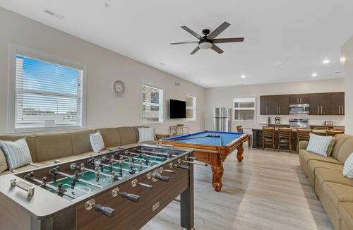 Cherry Grove Beach House | GORGEOUS HOME+Large Groups+SLEEPS 48+PRIVATE POOL+NEXT TO BEACH+GREAT AMENITIES!