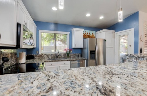 McDowell Mountain Ranch House | Gorgeous home with private hot tub, walk onto trails from the front door!♥