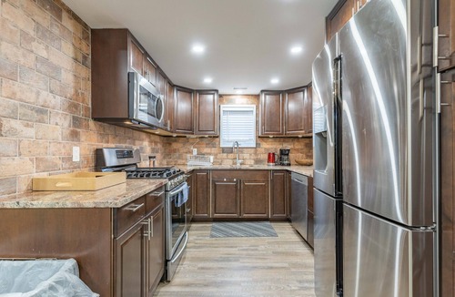 Quinte West House | Gorgeous House on Trent River