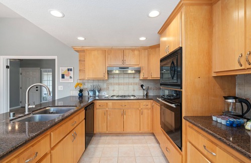 Elk Grove House | Gorgeous House with POOL!