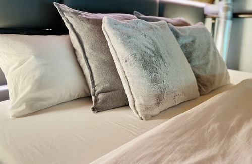 Miller Park Condo | Gorgeous Industrial Loft in Cap Hill