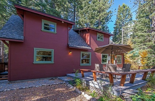Tahoe Pines House | Gorgeous Knotty Pine Home on Westshore. Walk to Beach/Pier Access