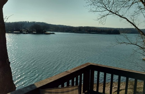 Sunrise Beach House | Gorgeous Lake Front. Private Dock. Family Getaway. Lake Ozarks.