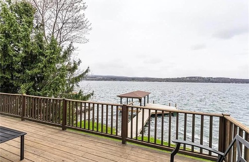 Rushville Villa | Gorgeous Lake Front House with Dock, 9 Bedroom & 4 Bathrooms