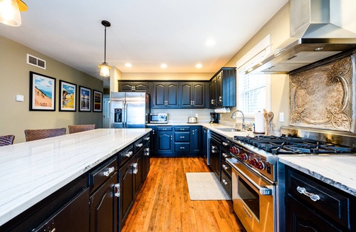 Harbert Cottage | Gorgeous Lake View Home with Private Pool and Hot Tub!