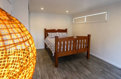 Central Coast House | Gorgeous Lake Views, Ground Level - Central Coast