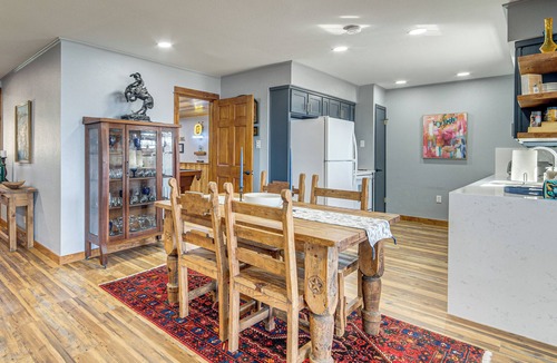 Gun Barrel City House | Gorgeous Lakefront Home w/Private Dock & Deck