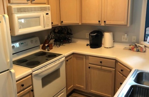 Sunrise Beach Condo | Gorgeous Lakeview Balcony Condo with 4 BDRM/3BA and Heated Pool