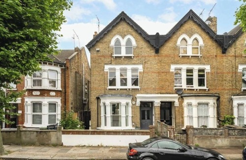 Kilburn Apartment | GORGEOUS, LARGE 3 BED, GARDEN FLAT,