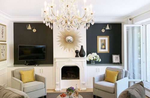 Quartier du Gros-Caillou Apartment | Gorgeous Light-Filled 2 Bedroom in the Sought-After Left Bank