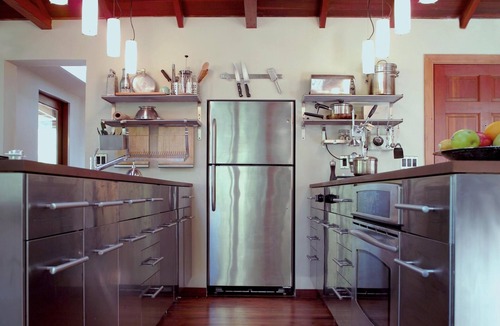 Hacienda Cottage | Gorgeous lush private RIVERFRONT modern cabin