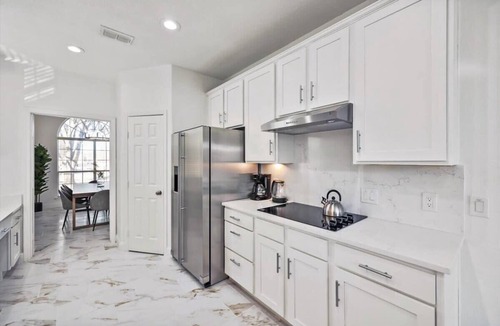 Plano House | Gorgeous Mansion with Pool & Cinema Room,Sleeps 13