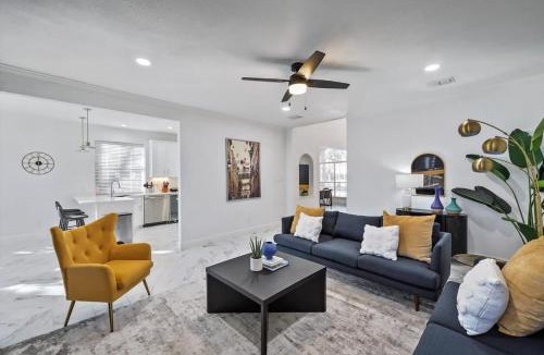 Plano House | Gorgeous Mansion with Pool & Cinema Room Sleeps 16