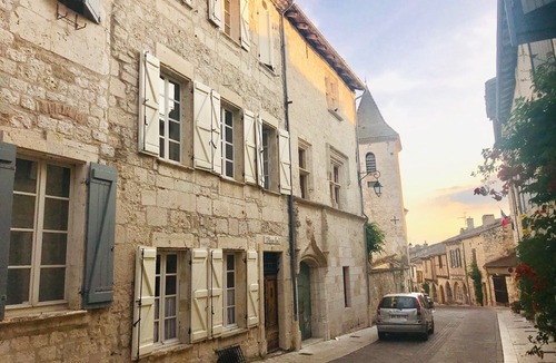 Lauzerte House | Gorgeous Medieval Village House