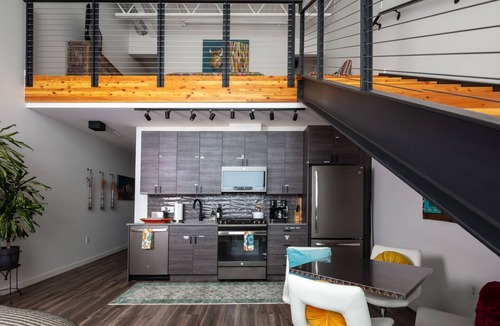 Bozeman House | Gorgeous Midtown Condo