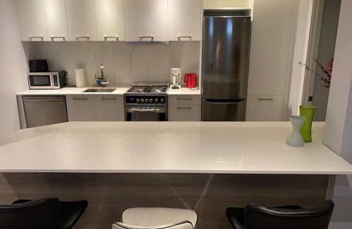 Oakwood Village Apartment | Gorgeous Modern Apartment in Downtown Toronto!n