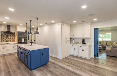 Gun Barrel City House | Gorgeous Modern Lakeside Getaway in Gun Barrel City