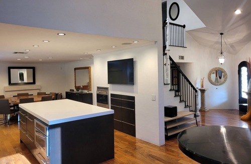 Stevenson Ranch House | Gorgeous Modern Living