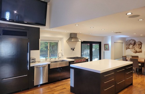 Stevenson Ranch House | Gorgeous Modern Living