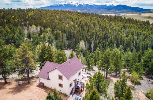 Woodland Park House | Gorgeous Mountain Cabin on 35 acres! Hot-tub & Spectacular views of Pikes Peak!