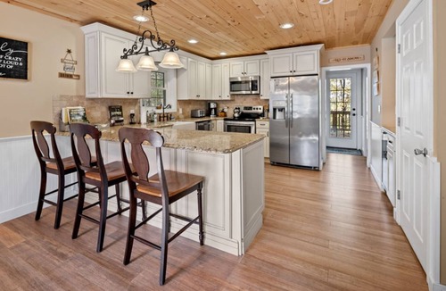 Lackawaxen House | Gorgeous Mountain Views on a quiet cul-de-sac