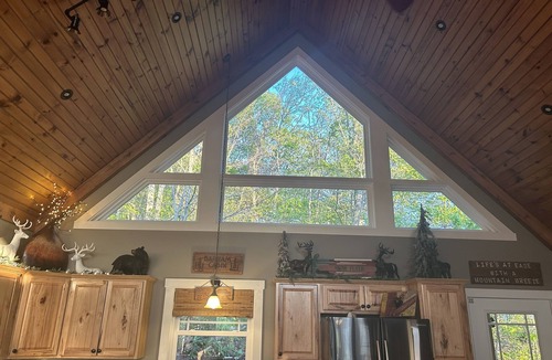 Swannanoa House | Gorgeous Mountain Views on 5 Acres