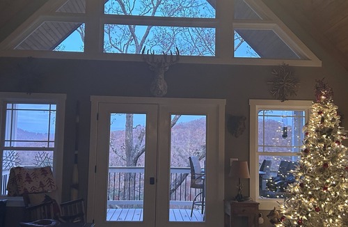 Swannanoa House | Gorgeous Mountain Views on 5 Acres