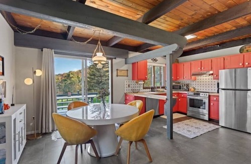 Gilboa House | Gorgeous Mountains Views & Private Stream in Secluded Oasis