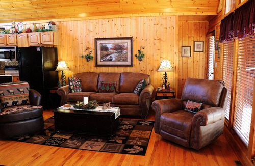 Sevierville Cabin | Gorgeous Mtn Sunset View/See Dollywood Nightly Fireworks On Deck Jun 15 - Aug 2