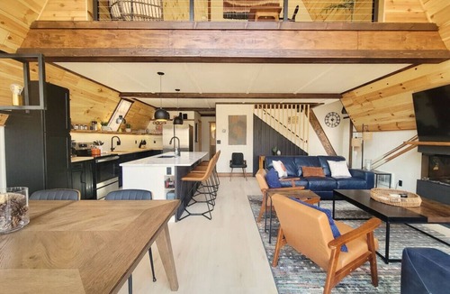 Bellaire Apartment | Gorgeous New A-Frame w/Sauna & Gameroom - Minutes to Pools, Golf and Skiing