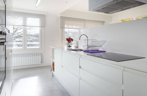 Zarautz Apartment | GORGEOUS NEW APARTMENT 100 METERS FROM THE BEACH