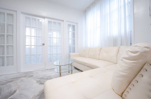 Southeast Yonkers Apartment | Gorgeous NYC Home - Prime Location + Easy Parking!