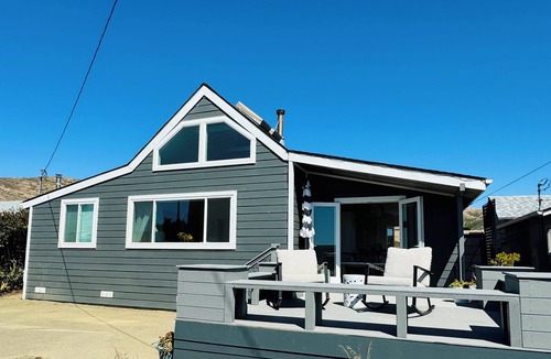 Bodega Bay House | Gorgeous Ocean and Sunset Views from Cliff Side Cottage