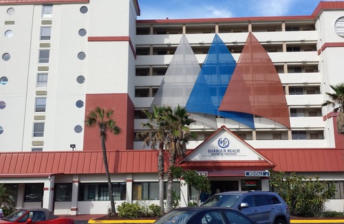 Lenox Park Apartment | Gorgeous Ocean View! January Dates Available