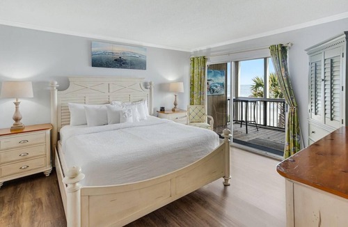 Litchfield by the Sea Hotel | Gorgeous Oceanfront 2 Bedroom Villa