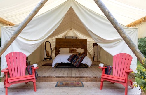 Port Dover House | Gorgeous Ontario Glamping Rental near Port Dover