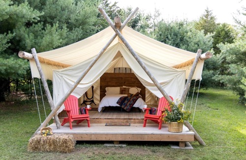 Port Dover House | Gorgeous Ontario Glamping Rental near Port Dover