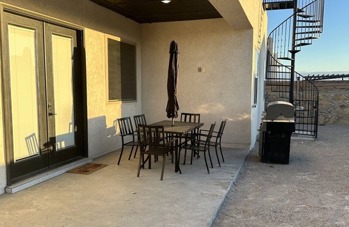 Biggs Field House | Gorgeous open spaced home