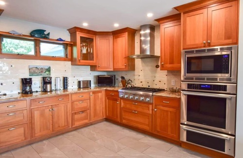 Wellfleet House | Gorgeous Outdoor areas with Heated Pool & Hot Tub!