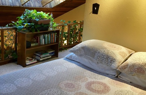 Southeast Eugene Cabin | Gorgeous Pacific Northwest Private Lodge in Southeast Eugene