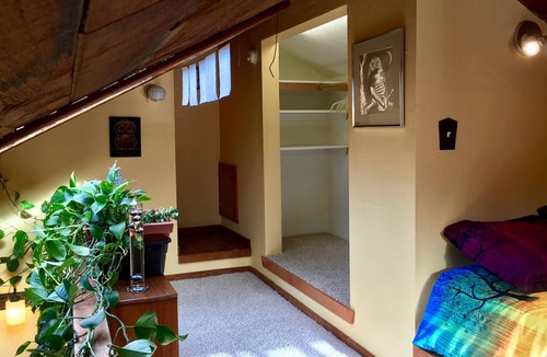 Southeast Eugene Cabin | Gorgeous Pacific Northwest Private Lodge in Southeast Eugene