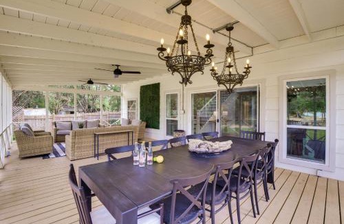 Palo Pinto House | Gorgeous Palo Pinto Home w/Private Hot Tub!