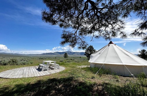 Hot Springs House | Gorgeous Pet-Friendly Bell Tent Retreat in Hot Spings, Montana